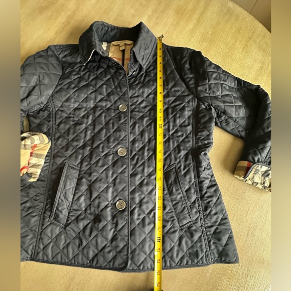 Burberry Women's Dark Quilted Puffer Jacket - Picture 5 of 10